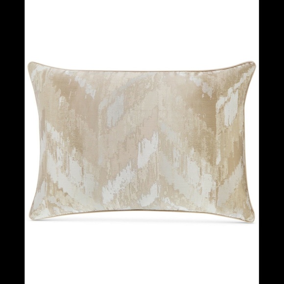 NEW Hotel Collection Distressed Chevron (1) Standard Sham - Picture 12 of 12